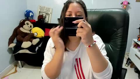 sammy_cute33 online show from July 1, 2026, 7:32 am