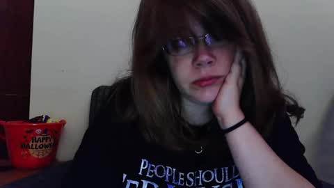 Sam online show from November 3, 2025, 6:31 pm