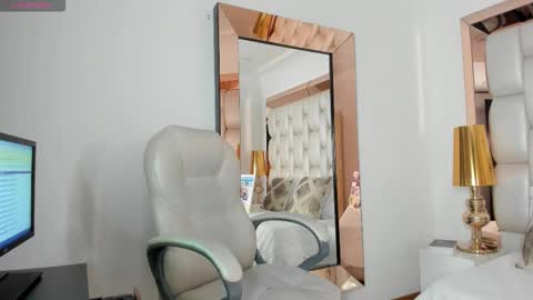 Snapshot of sammy_rios chatting on October 3, 2025, 5:54 pm Sammy online show from October 3, 2025, 5:54 pm