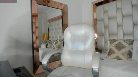 Snapshot of sammy_rios chatting on November 14, 2025, 4:38 pm Sammy online show from November 14, 2025, 4:38 pm