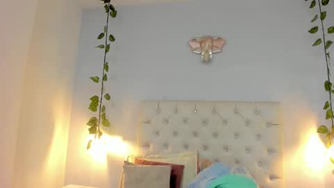 Snapshot of sammy_scott1 chatting on December 3, 2025, 5:15 am Samantha online show from December 3, 2025, 5:15 am