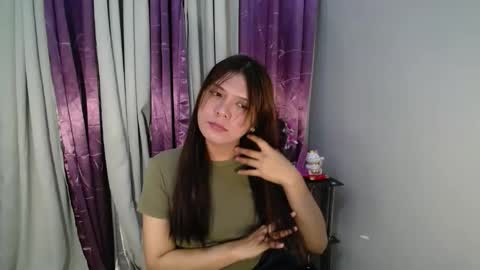 Snapshot of sampaguita_pinayxx chatting on January 22, 2025, 1:42 pm SOFIA online show from January 22, 2025, 1:42 pm