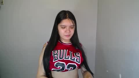 Snapshot of sampaguita_pinayxx chatting on September 28, 2025, 10:53 am SOFIA online show from September 28, 2025, 10:53 am