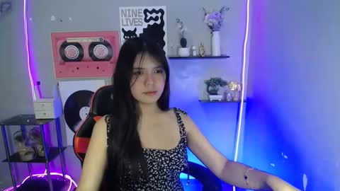 SOFIA online show from May 3, 2026, 12:33 pm
