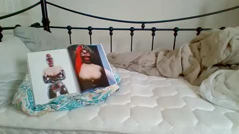 Snapshot of samplenini chatting on September 14, 2025, 7:24 pm crazy runt online show from September 14, 2025, 7:24 pm