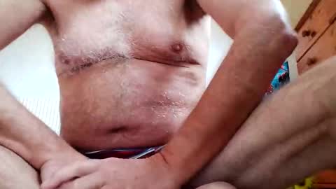 Snapshot of samsenior70 chatting on October 19, 2025, 9:32 am Sam online show from October 19, 2025, 9:32 am