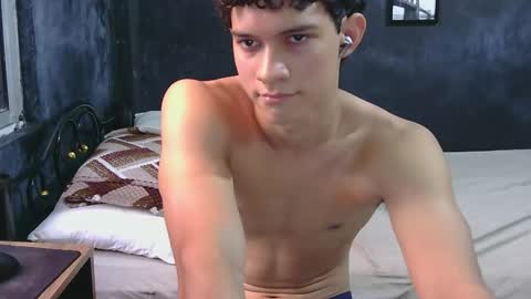 Snapshot of samuel_hills_ii chatting on October 20, 2025, 8:53 pm samuel_hills_ii online show from October 20, 2025, 8:53 pm