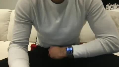 Snapshot of samwise2418 chatting on January 5, 2025, 8:43 am Sam W dick strip tease online show from January 5, 2025, 8:43 am