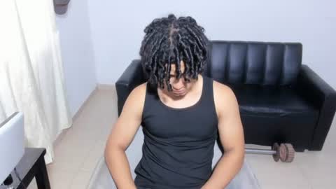 samxx_muscle online show from June 8, 2026, 1:33 pm
