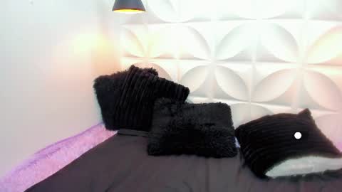 Snapshot of samy__milf chatting on June 20, 2026, 8:44 pm Sammy online show from June 20, 2026, 8:44 pm