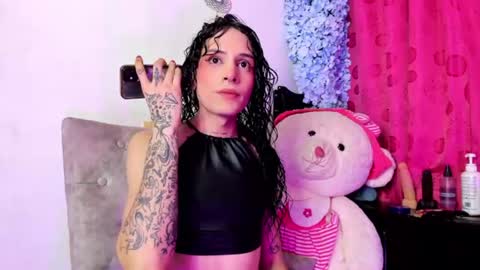 Snapshot of samy_ice chatting on June 24, 2026, 10:53 pm samy_ice online show from June 24, 2026, 10:53 pm