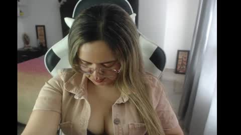 Snapshot of samy_vsn chatting on February 26, 2025, 6:21 pm samy_vsn online show from February 26, 2025, 6:21 pm