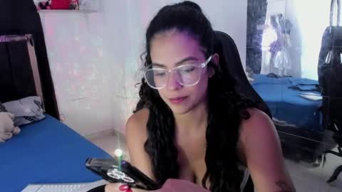 Snapshot of samykiss chatting on July 11, 2026, 1:47 pm SamyHolbrook online show from July 11, 2026, 1:47 pm