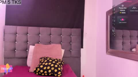 Snapshot of samypink_ chatting on February 7, 2025, 3:12 am samy online show from February 7, 2025, 3:12 am