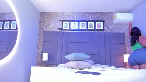 Snapshot of samyriverss chatting on February 13, 2025, 7:13 am Samy online show from February 13, 2025, 7:13 am