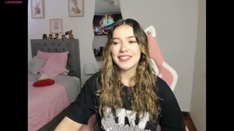 Snapshot of samysweet_8 chatting on February 17, 2025, 12:48 pm Samanta online show from February 17, 2025, 12:48 pm