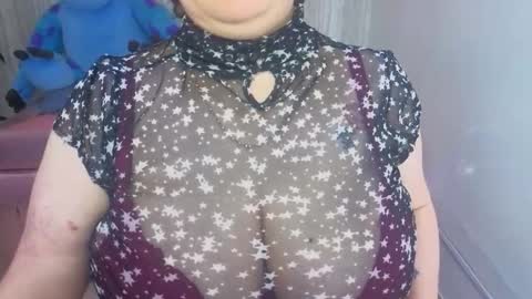 samythomas_t online show from February 19, 2026, 7:54 pm