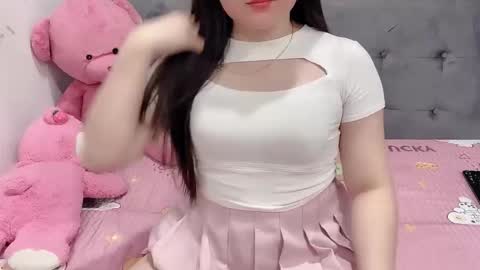 sanami_sian_ online show from September 15, 2025, 2:28 pm