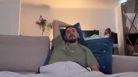 Snapshot of sandb250 chatting on December 11, 2024, 11:30 am sandb250 online show from December 11, 2024, 11:30 am