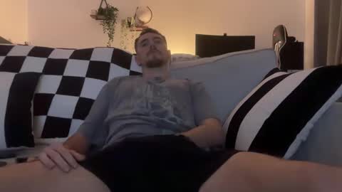 Snapshot of sandb250 chatting on March 11, 2025, 10:31 pm sandb250 online show from March 11, 2025, 10:31 pm