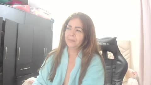 Sanddi  online show from July 18, 2026, 3:22 am