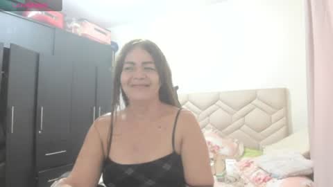 Sanddi  online show from July 18, 2026, 7:17 pm