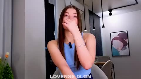 Emma  online show from February 8, 2026, 1:53 am