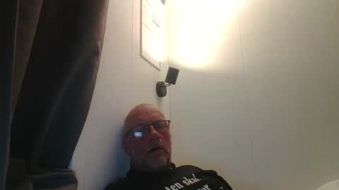 Snapshot of sandnesrune523 chatting on April 19, 2026, 8:57 am sandnesrune523 online show from April 19, 2026, 8:57 am