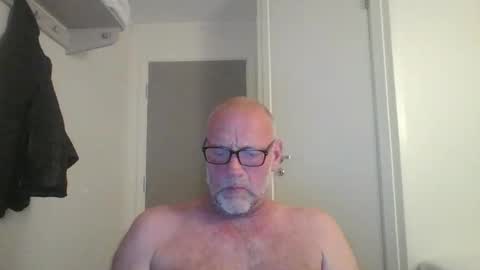 Snapshot of sandnesrune523 chatting on May 14, 2026, 3:41 pm sandnesrune523 online show from May 14, 2026, 3:41 pm