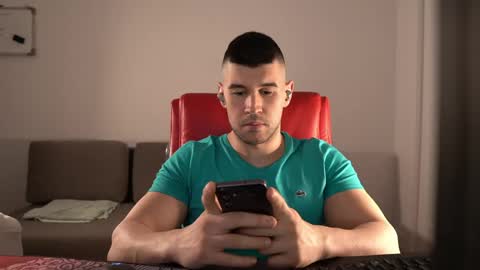 Snapshot of sandow_ chatting on May 8, 2026, 9:53 pm Sandow online show from May 8, 2026, 9:53 pm