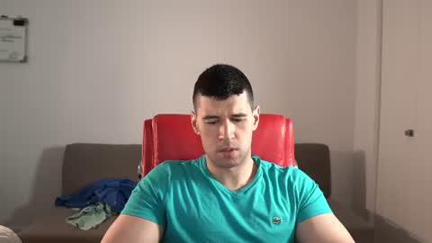 Snapshot of sandow_ chatting on June 13, 2026, 9:57 pm Sandow online show from June 13, 2026, 9:57 pm