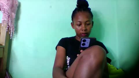 sandra1253099 online show from March 6, 2026, 6:43 am