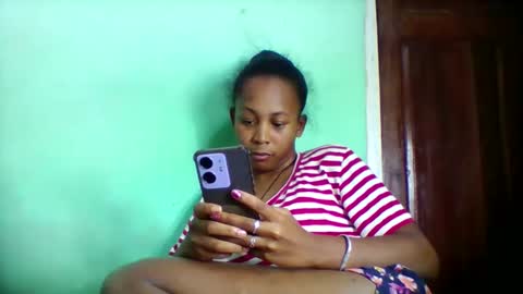 Snapshot of sandra1253099 chatting on May 18, 2026, 5:08 pm sandra1253099 online show from May 18, 2026, 5:08 pm