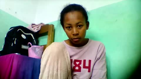 sandra1253099 online show from July 6, 2026, 6:10 am