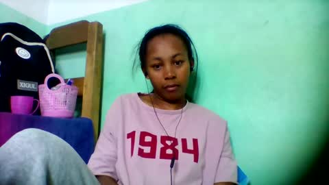 sandra1253099 online show from July 6, 2026, 5:04 pm