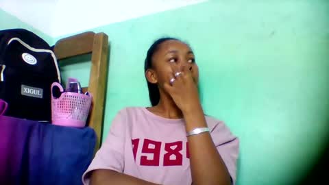 sandra1253099 online show from July 7, 2026, 6:05 am