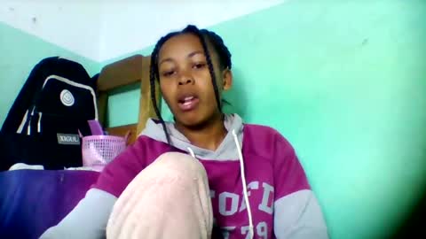 sandra1253099 online show from July 10, 2026, 7:23 am