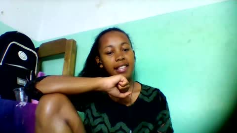 sandra1253099 online show from July 11, 2026, 8:28 am