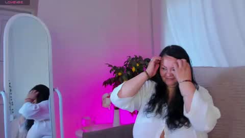 sandra__jackson online show from July 21, 2026, 2:47 am