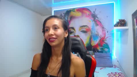 sandra  online show from March 28, 2026, 11:04 pm