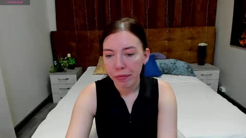 Snapshot of sandra_rosss chatting on June 4, 2026, 1:44 am Sandra online show from June 4, 2026, 1:44 am