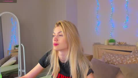 Snapshot of sandraa_anderson chatting on May 17, 2026, 11:12 pm sandraa_anderson online show from May 17, 2026, 11:12 pm