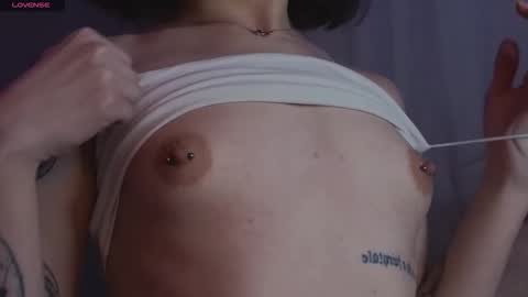 Sandy  online show from February 3, 2026, 2:53 am