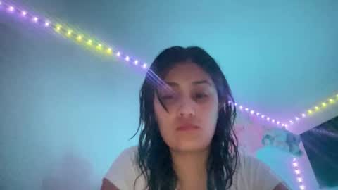 SANDRABREEZE online show from April 16, 2026, 7:53 am