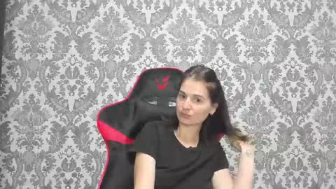 Snapshot of sandraxray chatting on June 6, 2026, 10:31 am SandraxRay online show from June 6, 2026, 10:31 am
