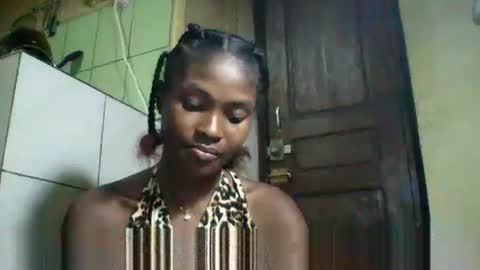 sandricaaa online show from April 29, 2026, 7:09 pm