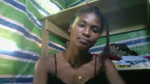 Snapshot of sandricaaa chatting on May 5, 2026, 12:13 pm sandricaaa online show from May 5, 2026, 12:13 pm