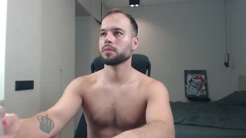 Snapshot of sandro_best chatting on June 10, 2026, 10:47 am DeAlex online show from June 10, 2026, 10:47 am