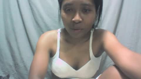 sandy735579 online show from October 13, 2025, 8:42 pm