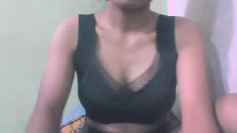 sandy735579 online show from February 24, 2026, 4:43 am